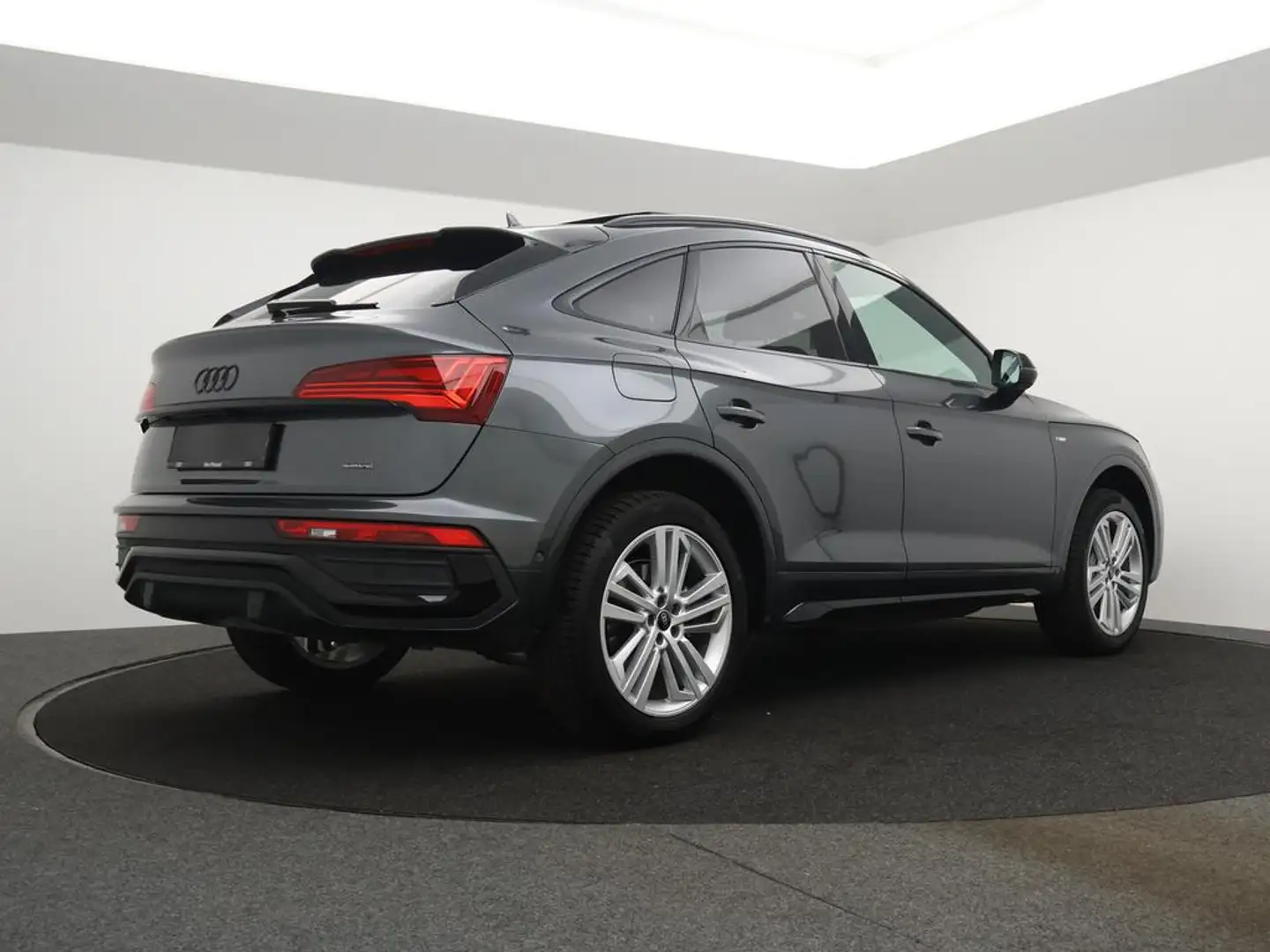 Audi Q5 Sportback Sportback 55TFSIe Quattro PHEV Competiti Gris - 2