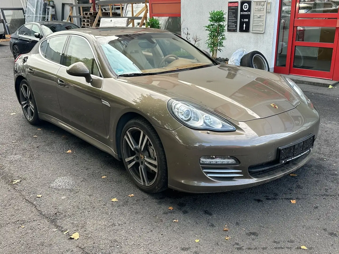 Porsche Panamera 4 S~BIXENON~BOSE~UNFALL Brun - 1