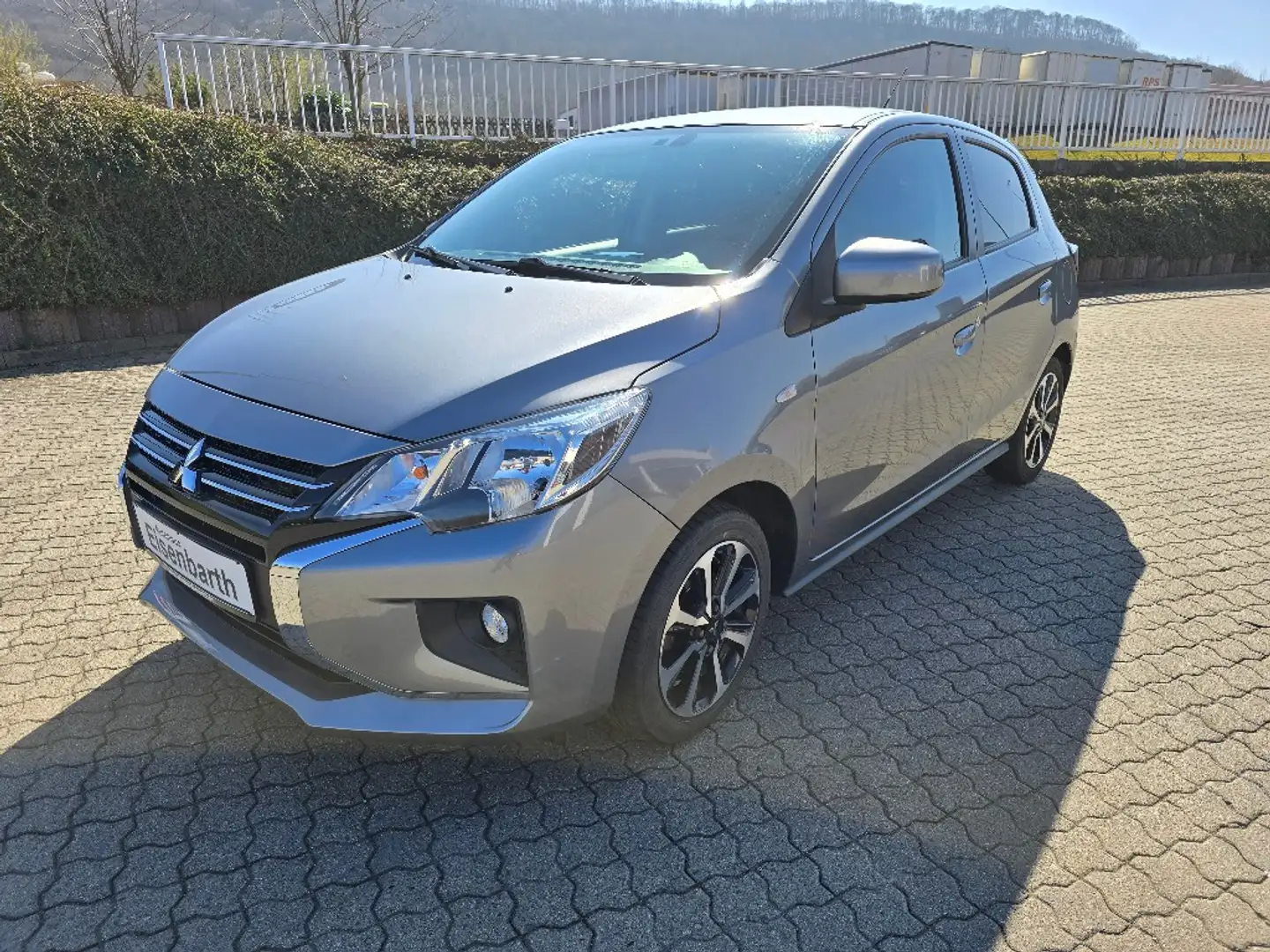 Mitsubishi Space Star Select+ 1.2 MIVEC ClearTec CVT Grau - 1