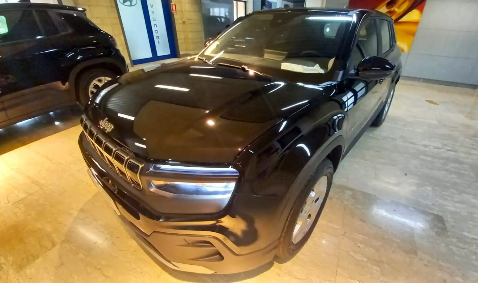 Jeep Avenger 1.2 Turbo Altitude - 2