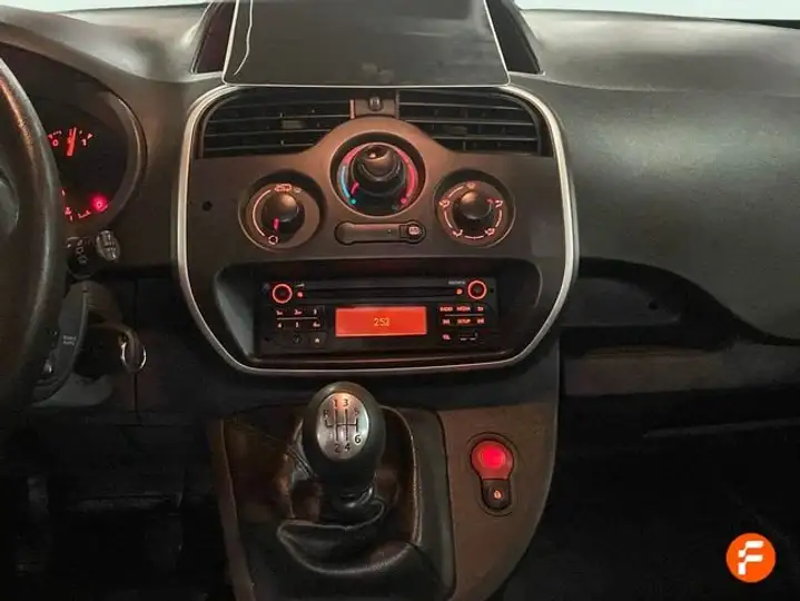 Renault Kangoo 2021, foto 18