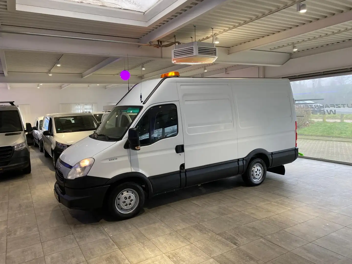 Iveco Daily 35s15 Hoch+Lang*AHK 3500Kg*1.Hand* Alb - 1