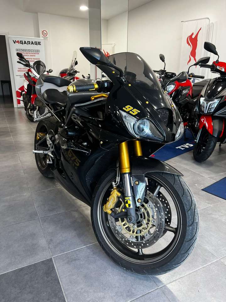 Triumph Daytona 675