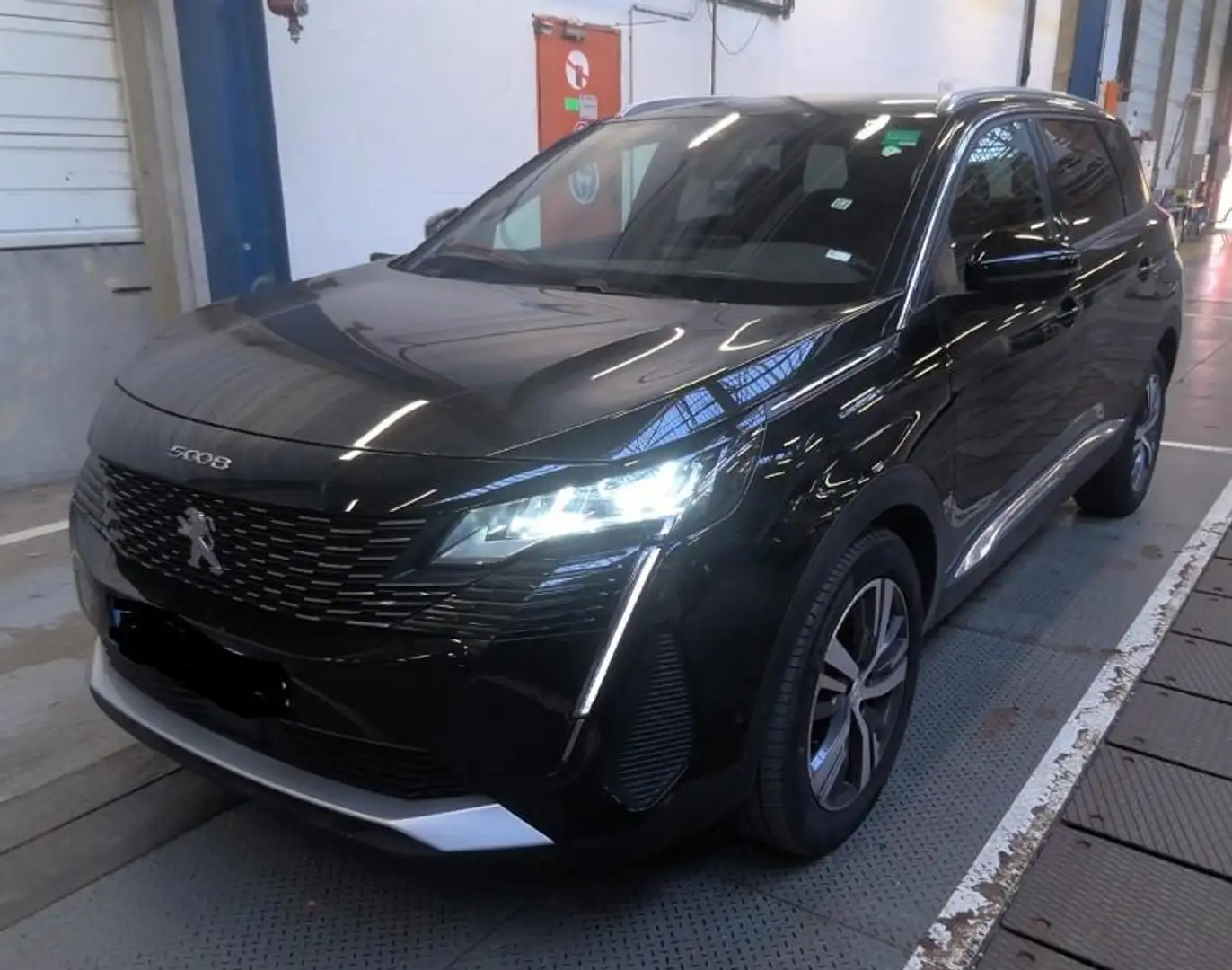 Peugeot 5008 1.2 12V e-THP PureTech 7-Si+Navi+ACC+R-Kam+DAB+ Schwarz - 1