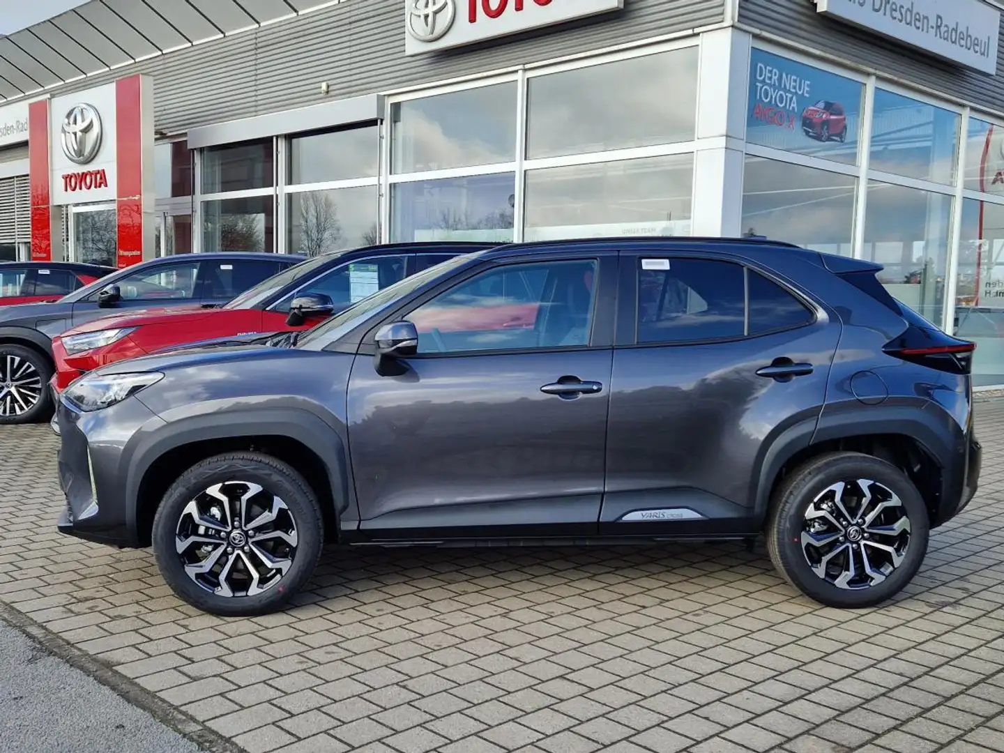 Toyota Yaris Cross 1.5 Hybrid 4x2 💥 Teamplayer 💥 Bis zu 15 Jahre Ga Weiß - 2