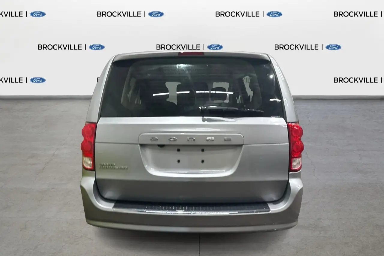Dodge Grand Caravan снимка Dodge Grand Caravan