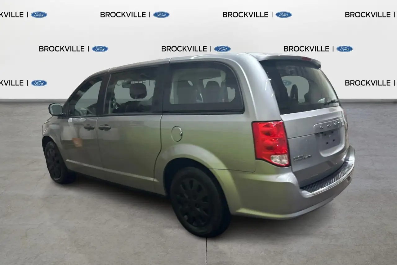 Dodge Grand Caravan снимка Dodge Grand Caravan