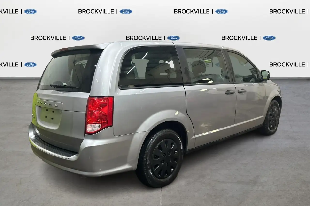 Dodge Grand Caravan снимка Dodge Grand Caravan