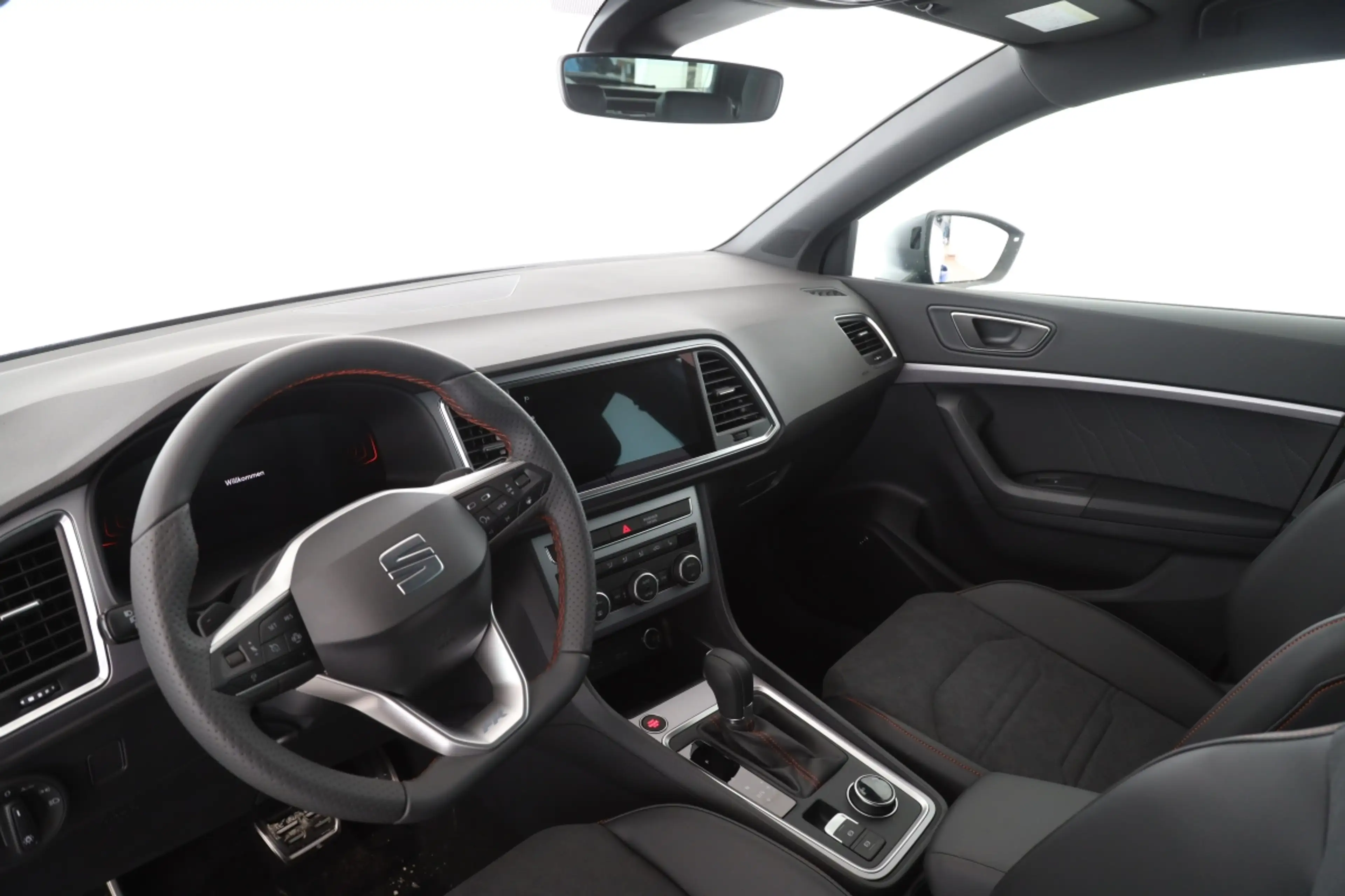 SEAT Ateca 2.0 TDI DSG FR | BEATS | NAVI | ACC | — photo 11