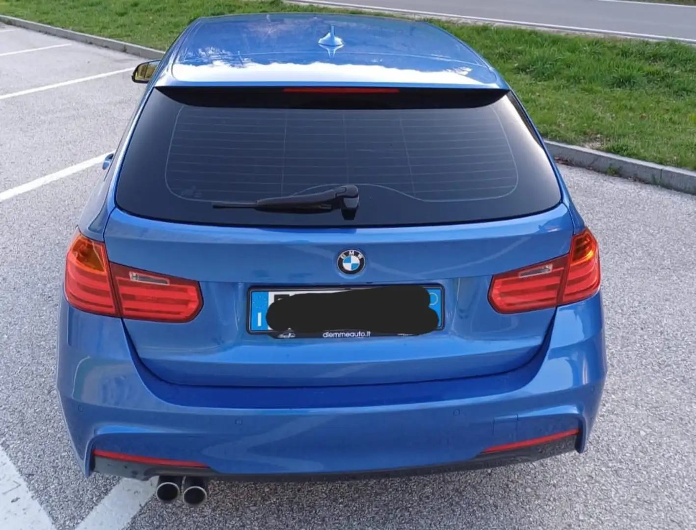 BMW 330 plava - 2