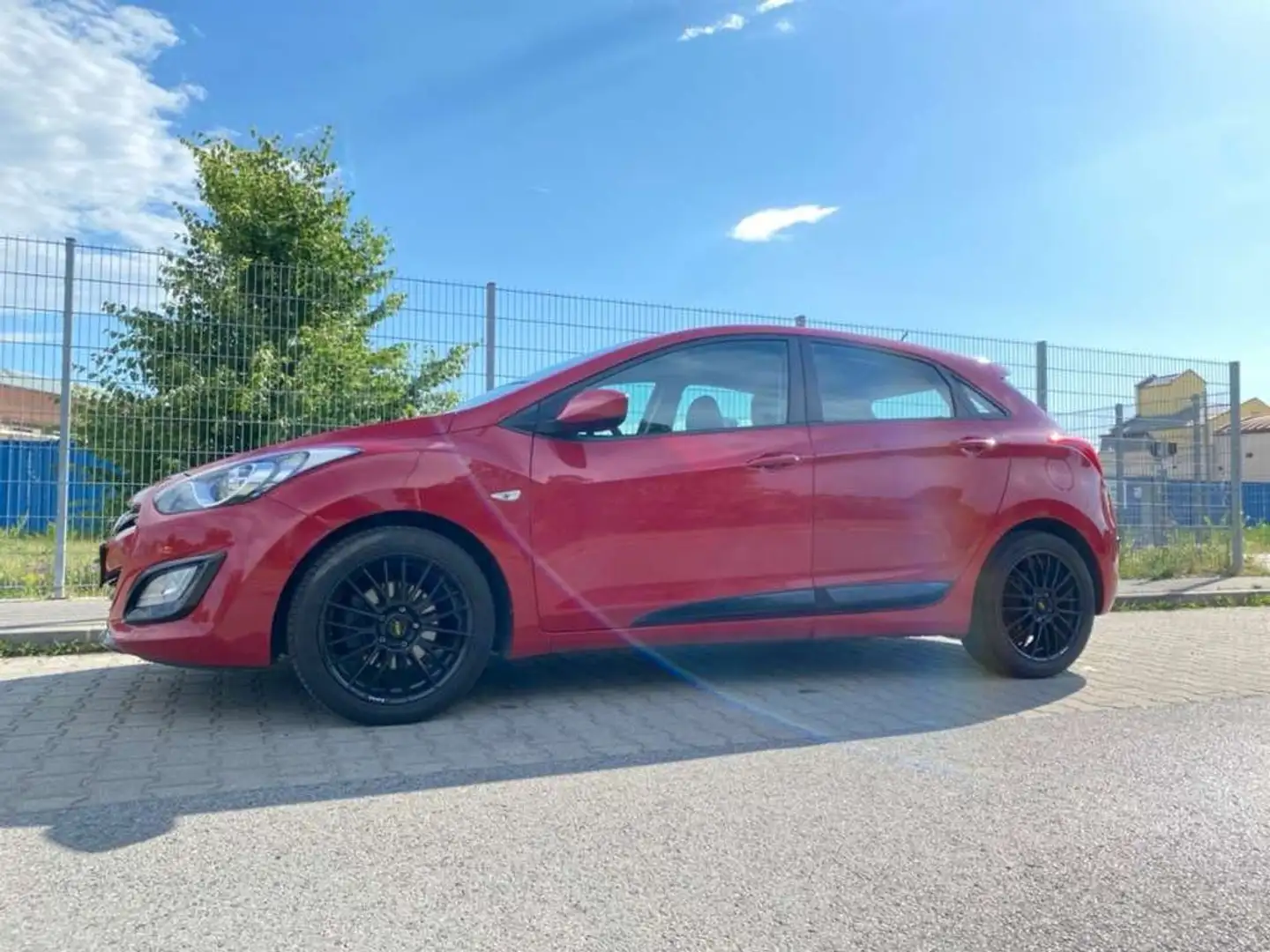 Hyundai i30 Rot - 2