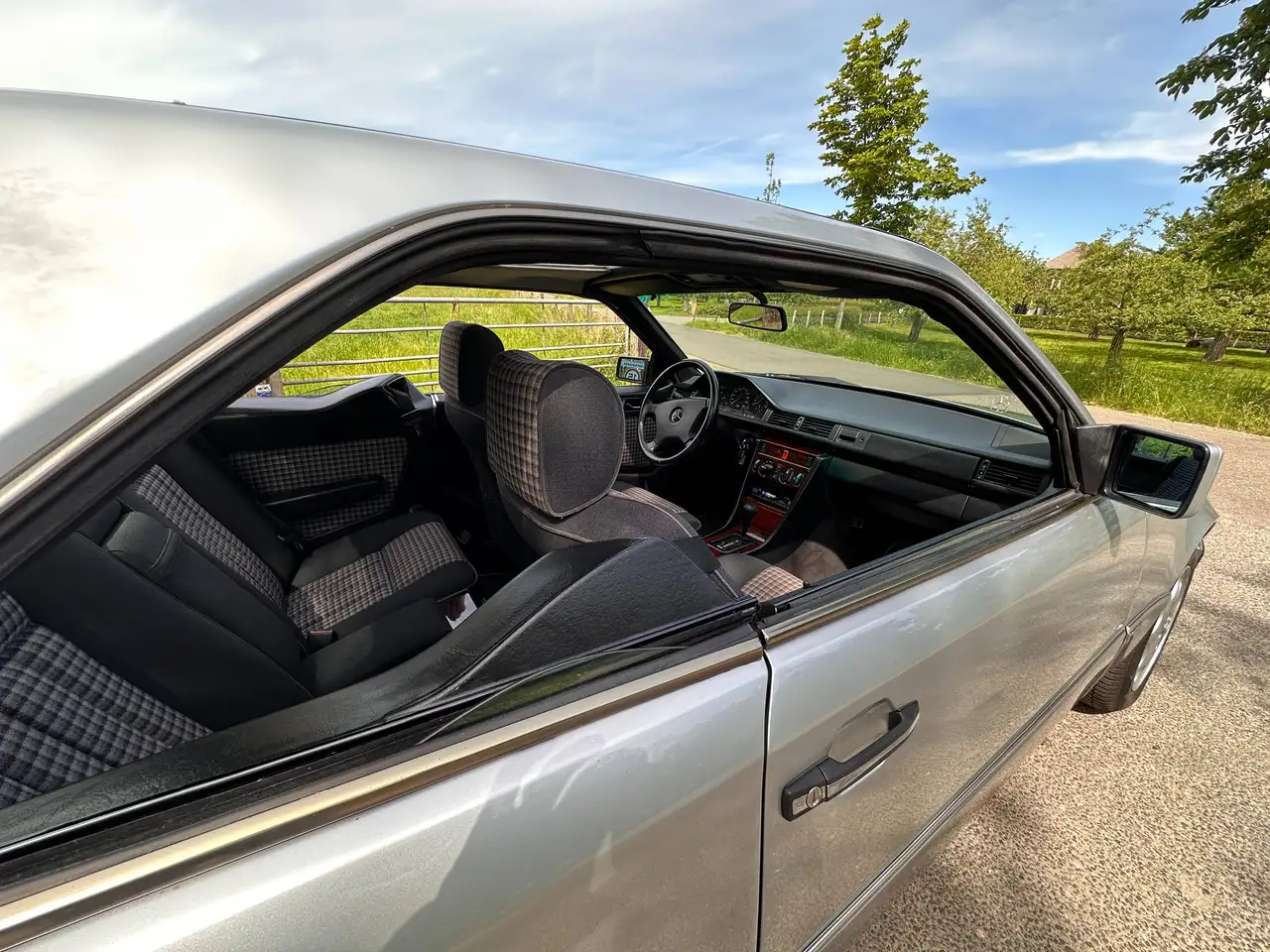 Mercedes-Benz 230 CE Sportline, foto 4