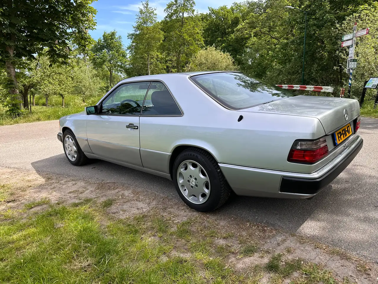Mercedes-Benz 230 CE Sportline, foto 2