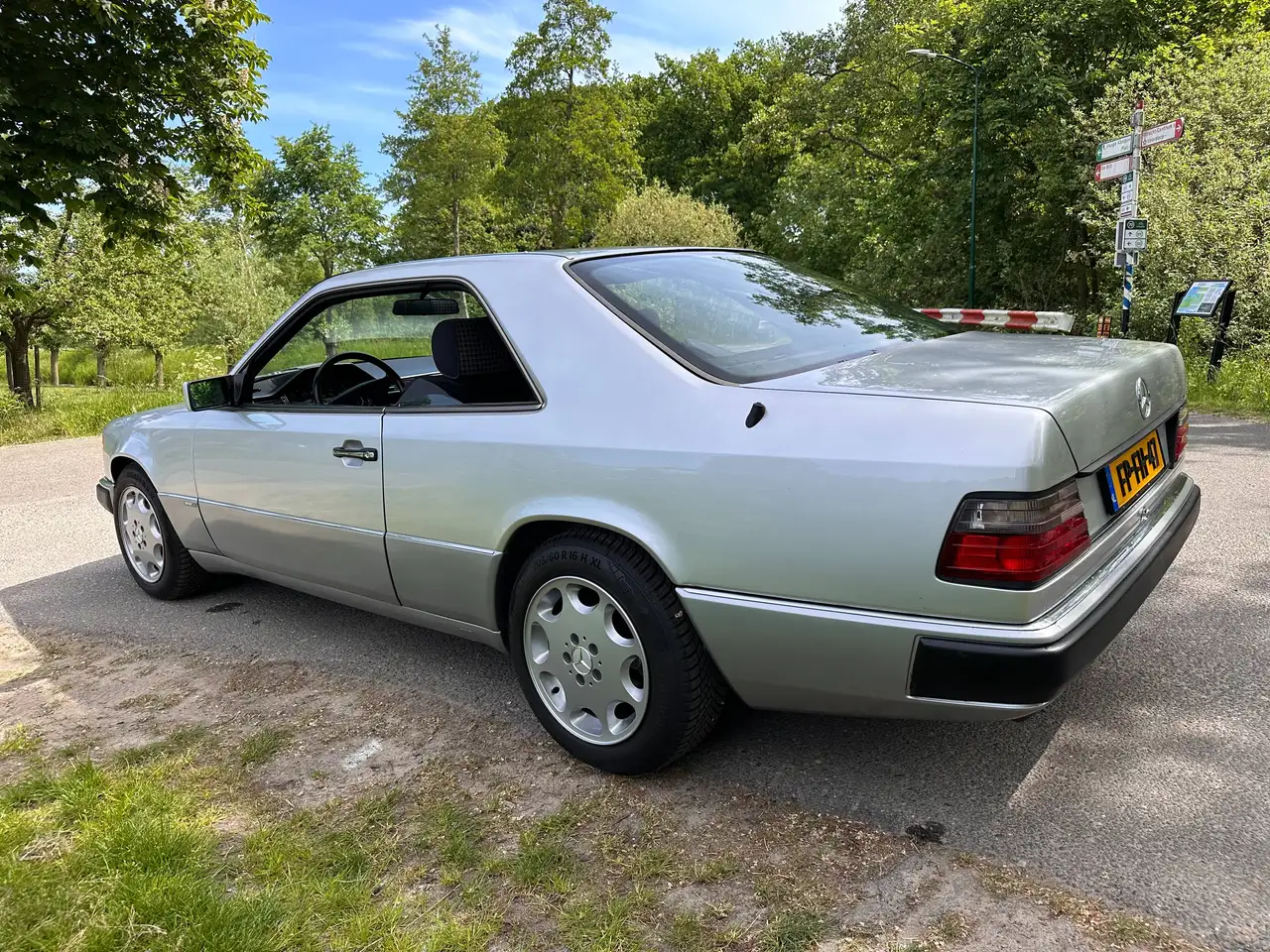 Mercedes-Benz 230 CE Sportline, foto 7