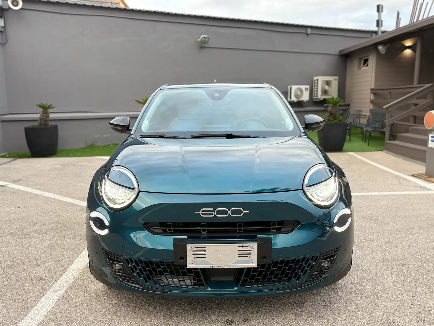 Fiat 600 600 1.2 hybrid La Prima 100cv auto KM CERTIFICATI Verde - 2