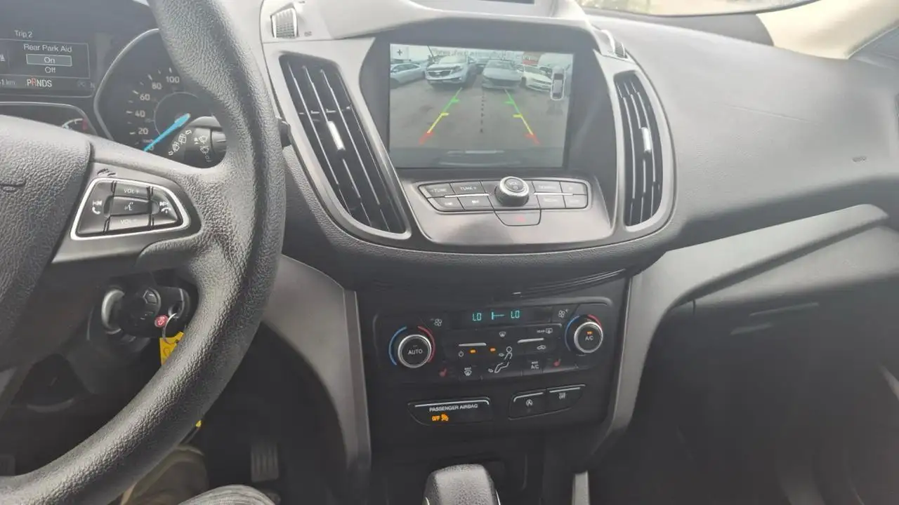 Ford Escape снимка Ford Escape