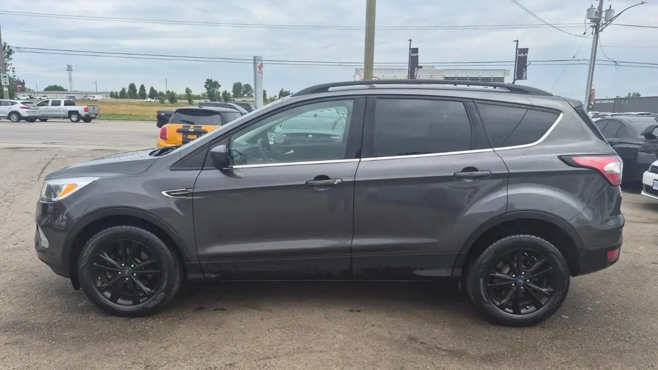 Ford Escape снимка Ford Escape