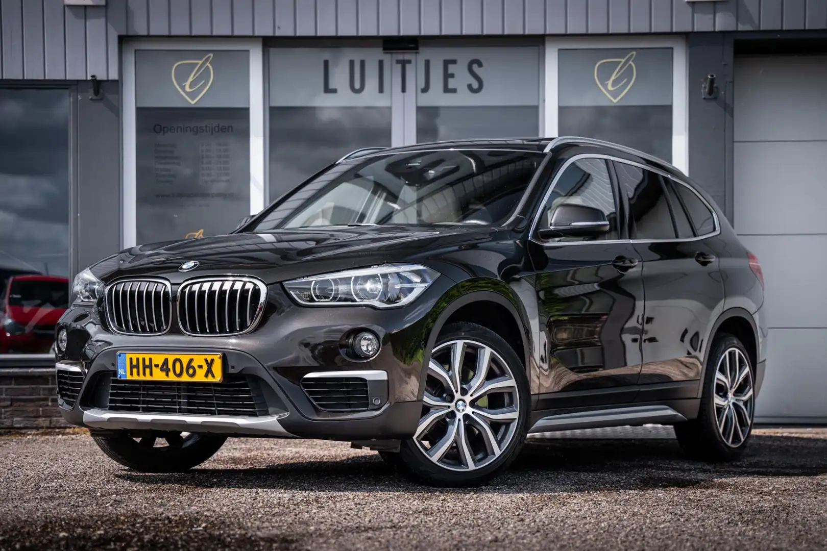 BMW X1 SDrive20i Centennial High Executive I Pano-dak I L Brun - 1