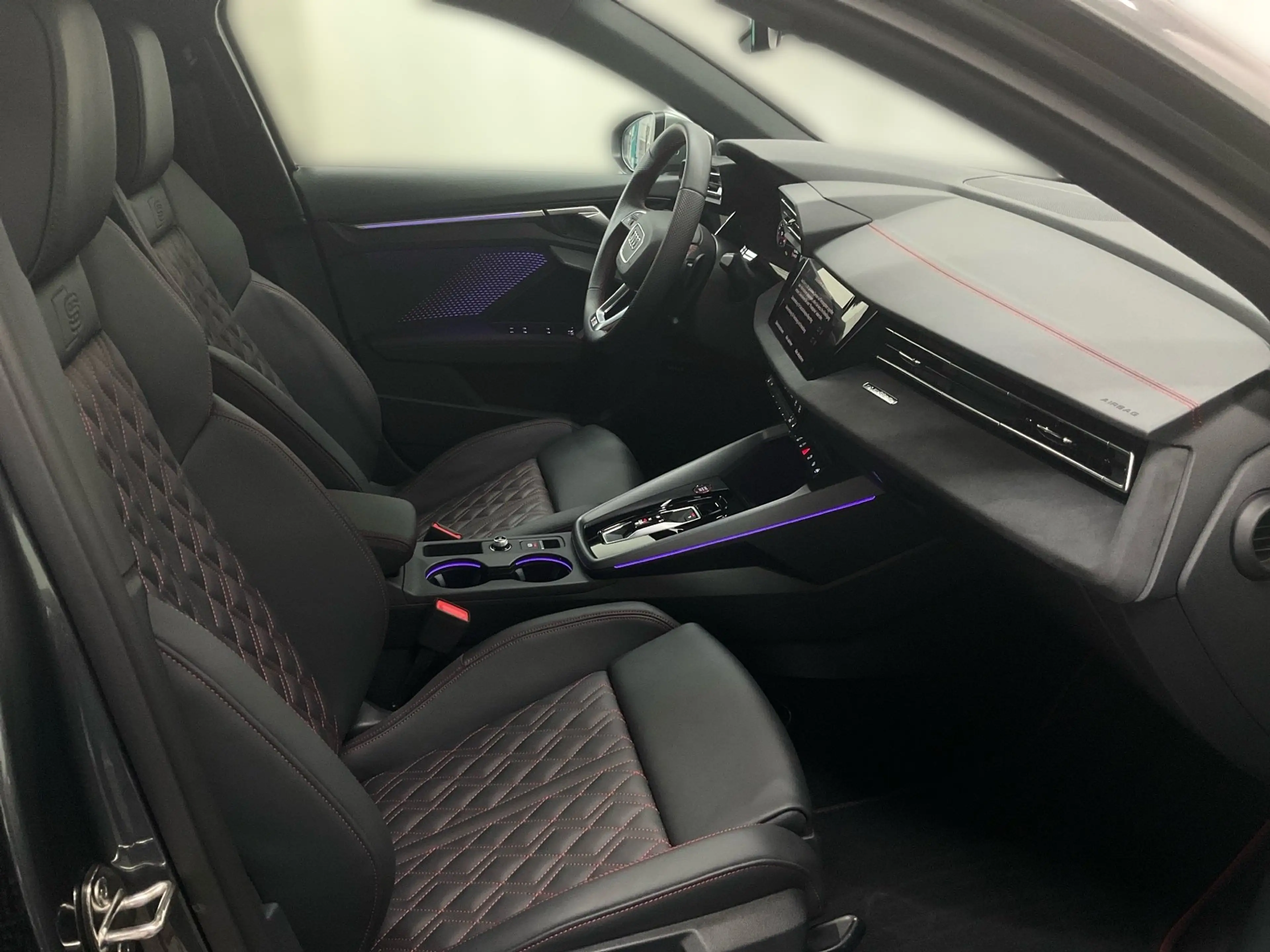 Audi S3 Sportback BLACK 333PS S-TRONIC QUATTRO ACC.KAMERA. — photo 9