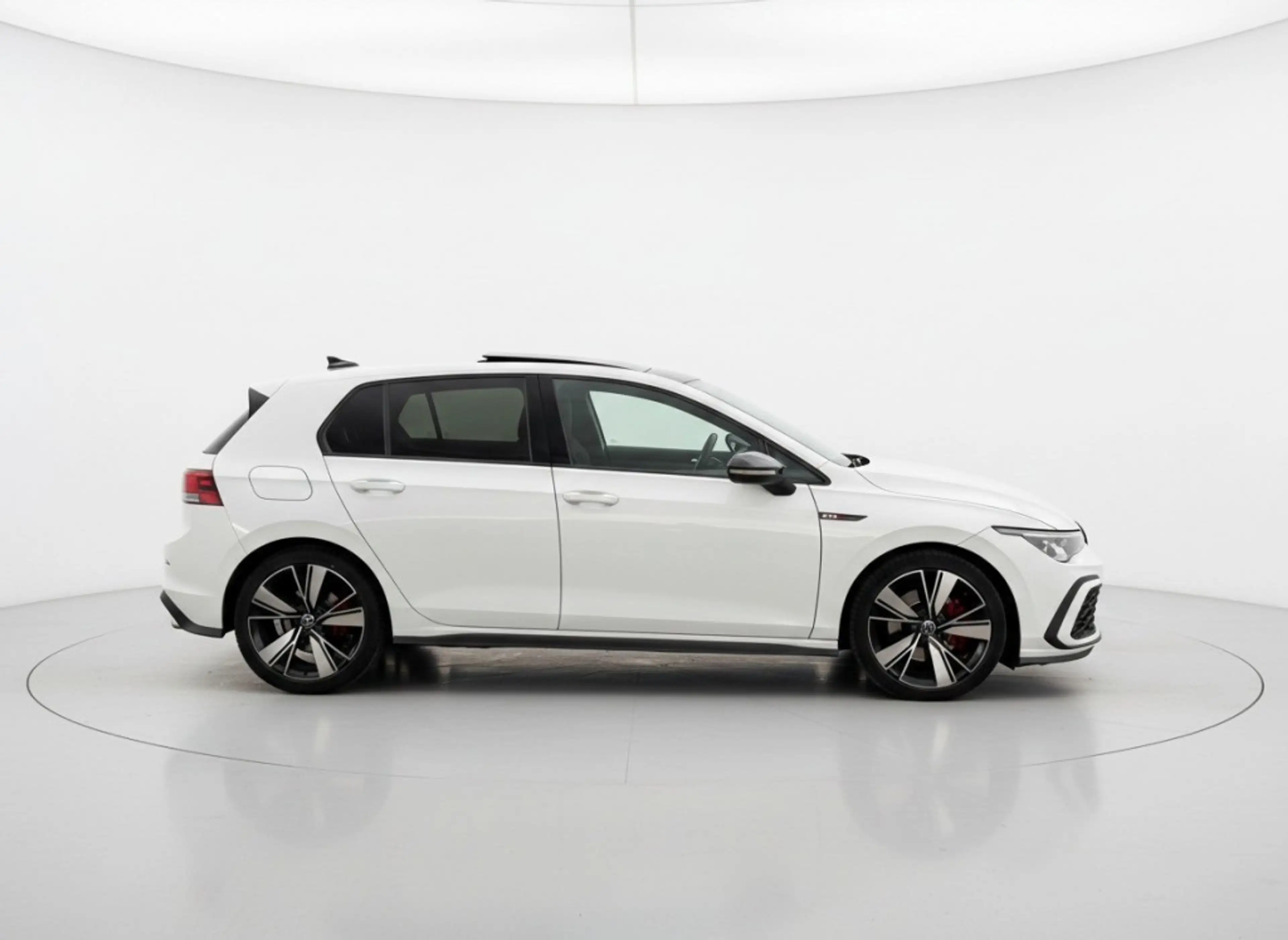 Volkswagen Golf GTD 2.0 TDI GTD. PANO, CARPLAY, ACC. — photo 4