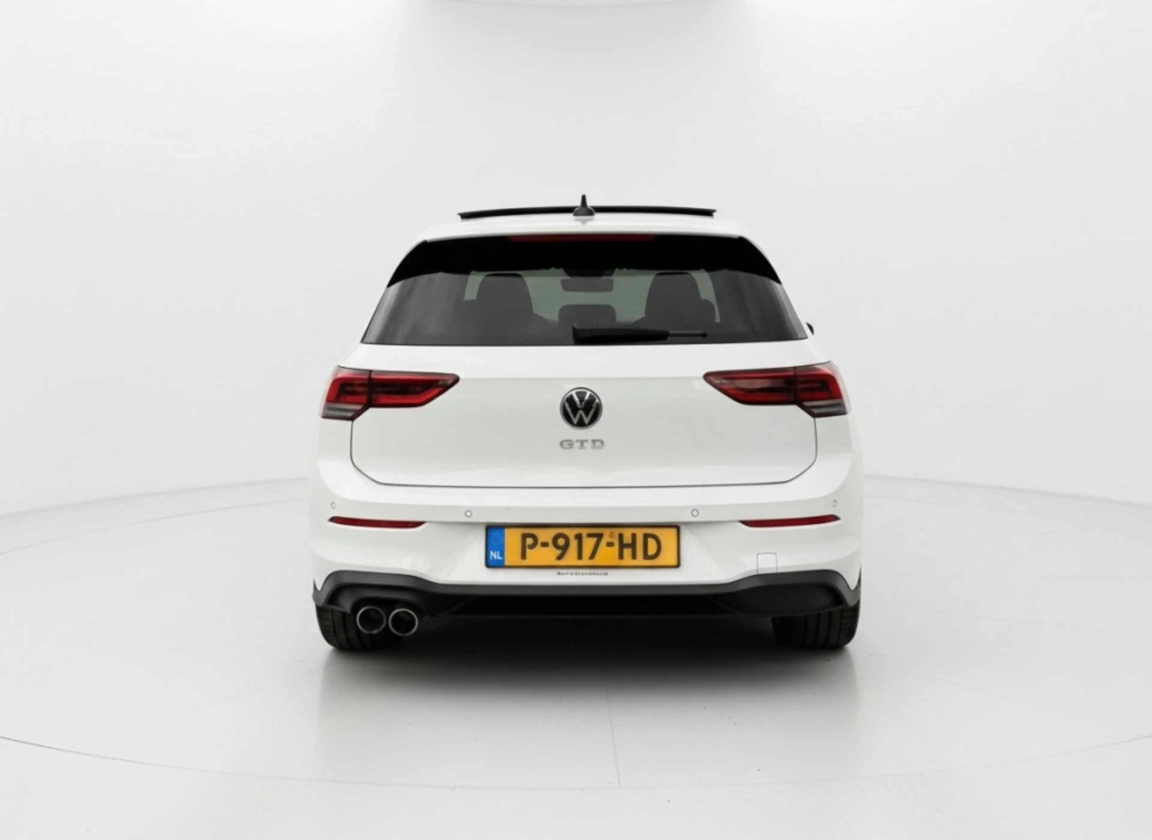 Volkswagen Golf GTD 2.0 TDI GTD. PANO, CARPLAY, ACC. — photo 7