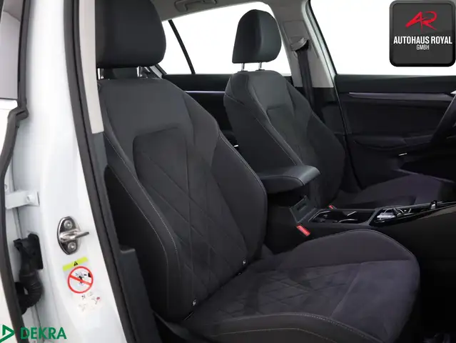 Volkswagen Golf view 11
