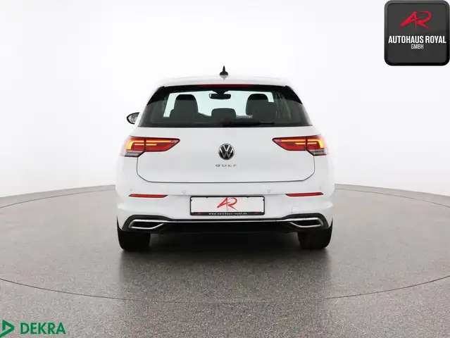 Volkswagen Golf view 4