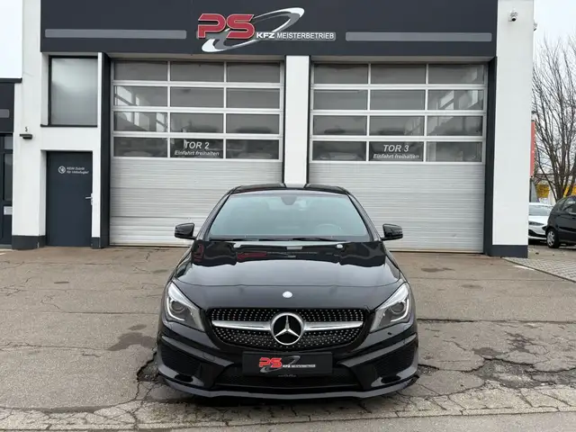 Mercedes-Benz CLA 200 AMG-LINE