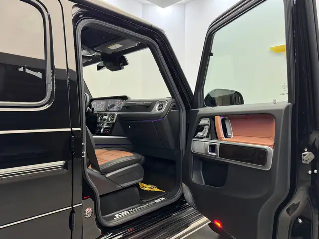 Mercedes-Benz G-Class view 15