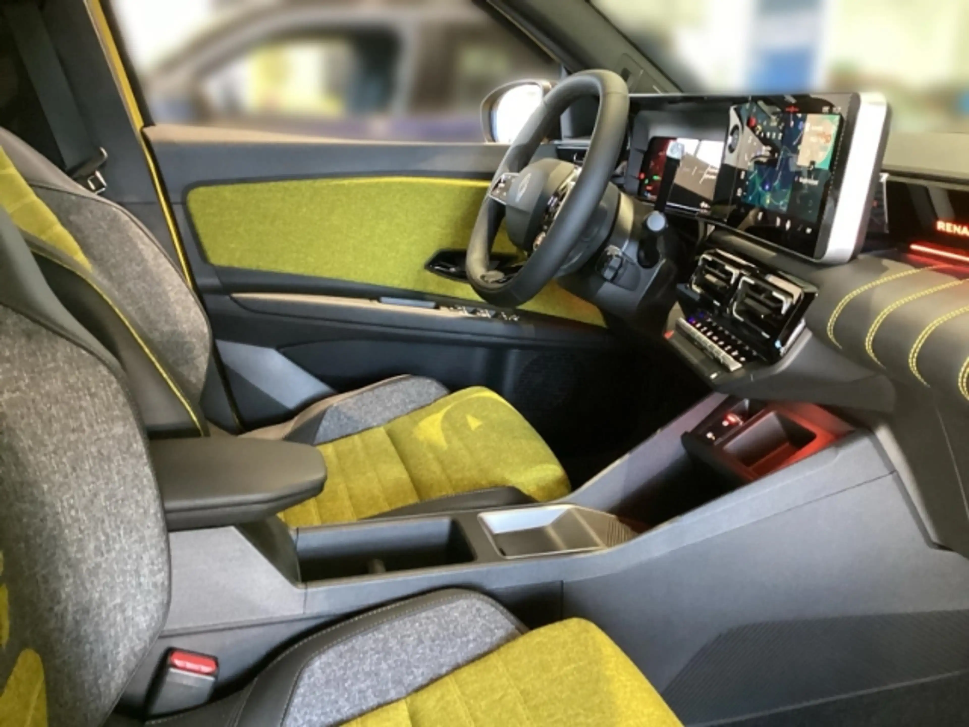 Renault R 5 E-Tech Iconic 150 Comfort Range ALLWETTERREIFEN SA — photo 13