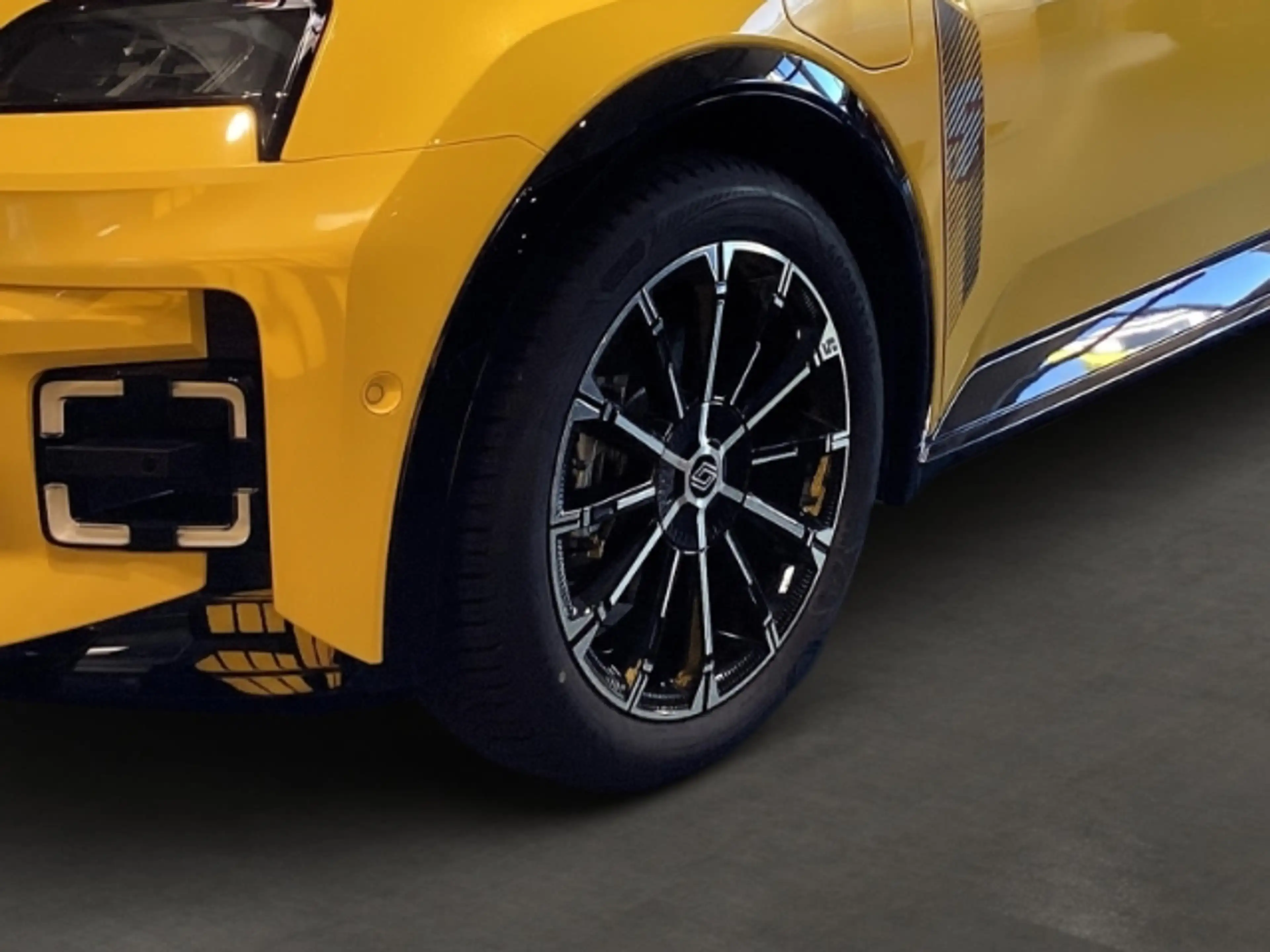 Renault R 5 E-Tech Iconic 150 Comfort Range ALLWETTERREIFEN SA — photo 6