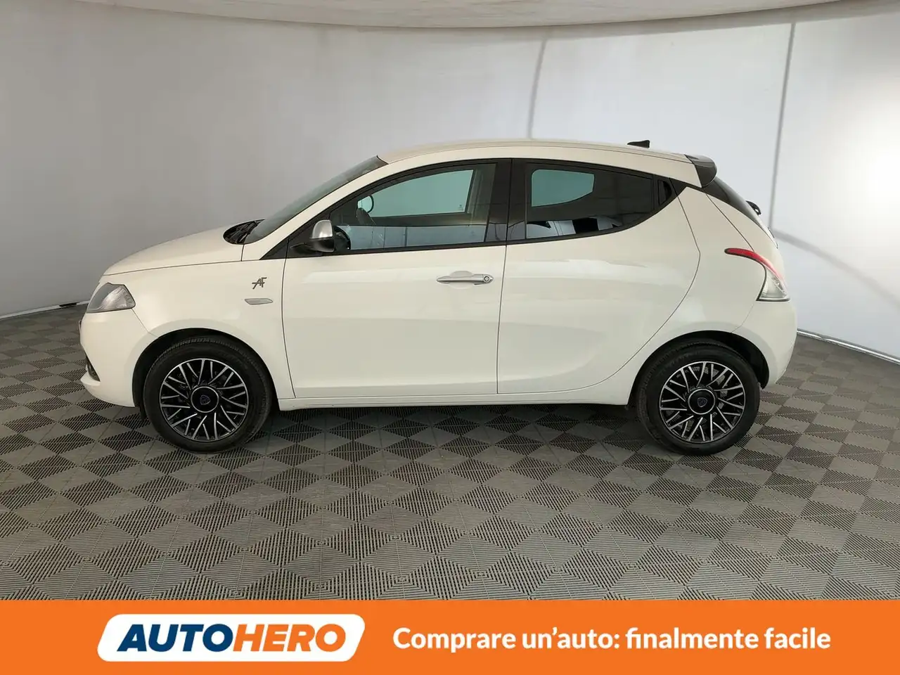 Lancia Ypsilon 2023