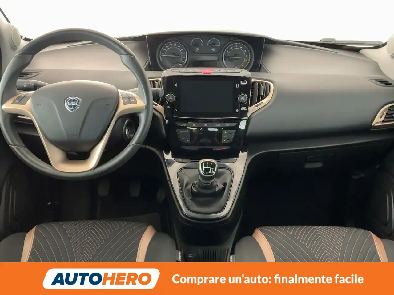 Lancia Ypsilon 2023 — фото 12