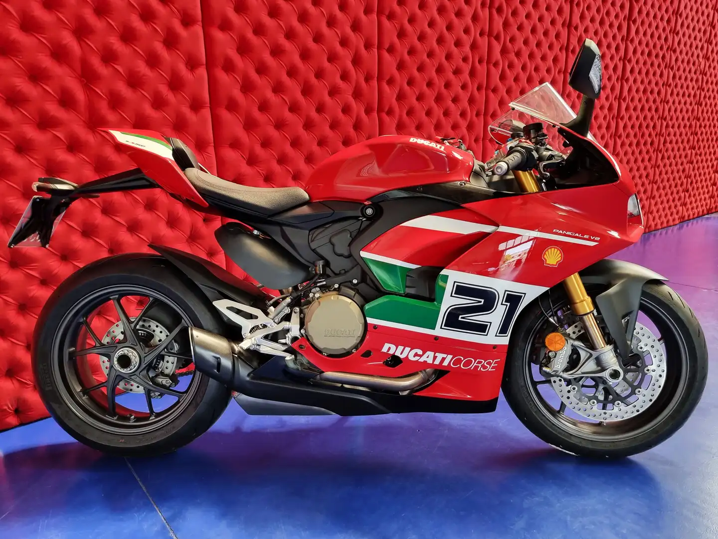 Ducati Panigale V2 Bayliss 1st Championship 20th Anniversary Rosso - 1
