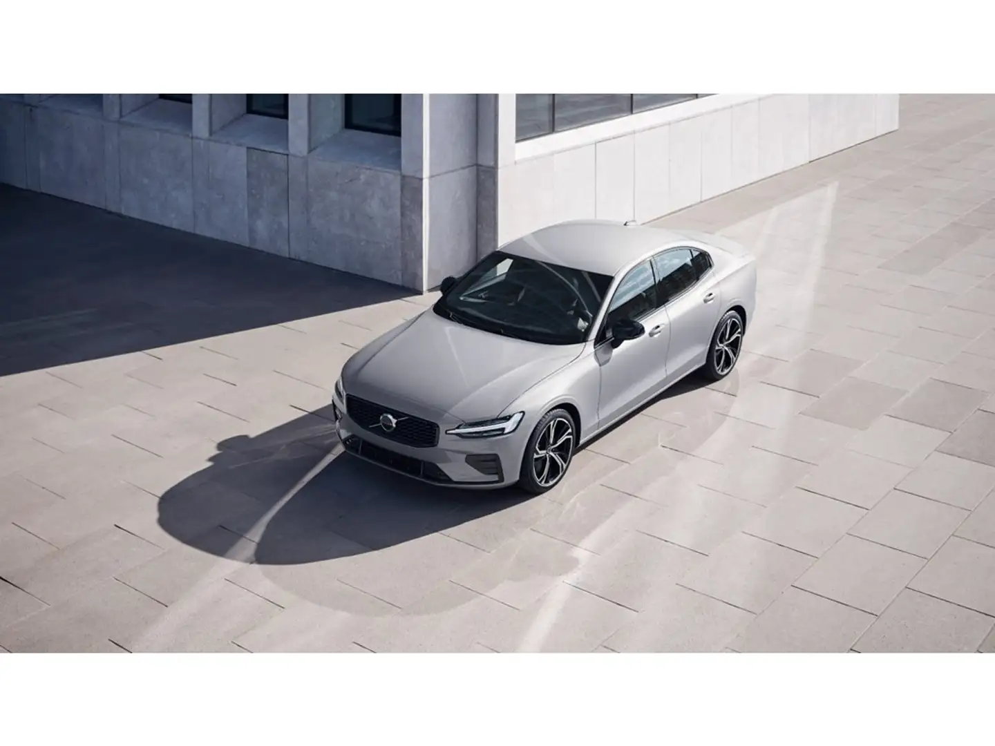 Volvo S60 Plus B4 mild hybrid Benzine Dark Grau - 1