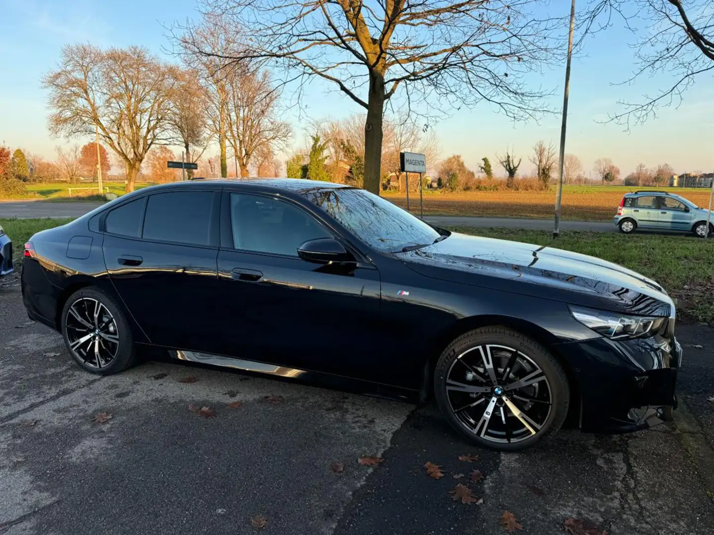 BMW 520 d 48V sDrive Msport Blu/Azzurro - 2