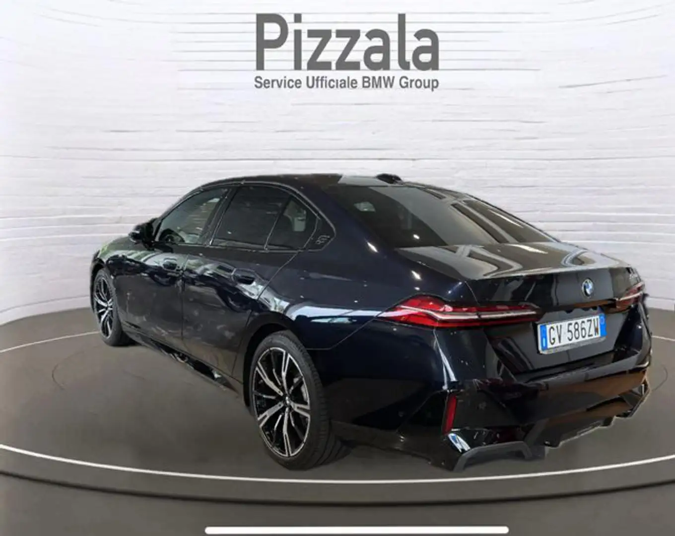 BMW 520 d 48V sDrive Msport Blu/Azzurro - 2