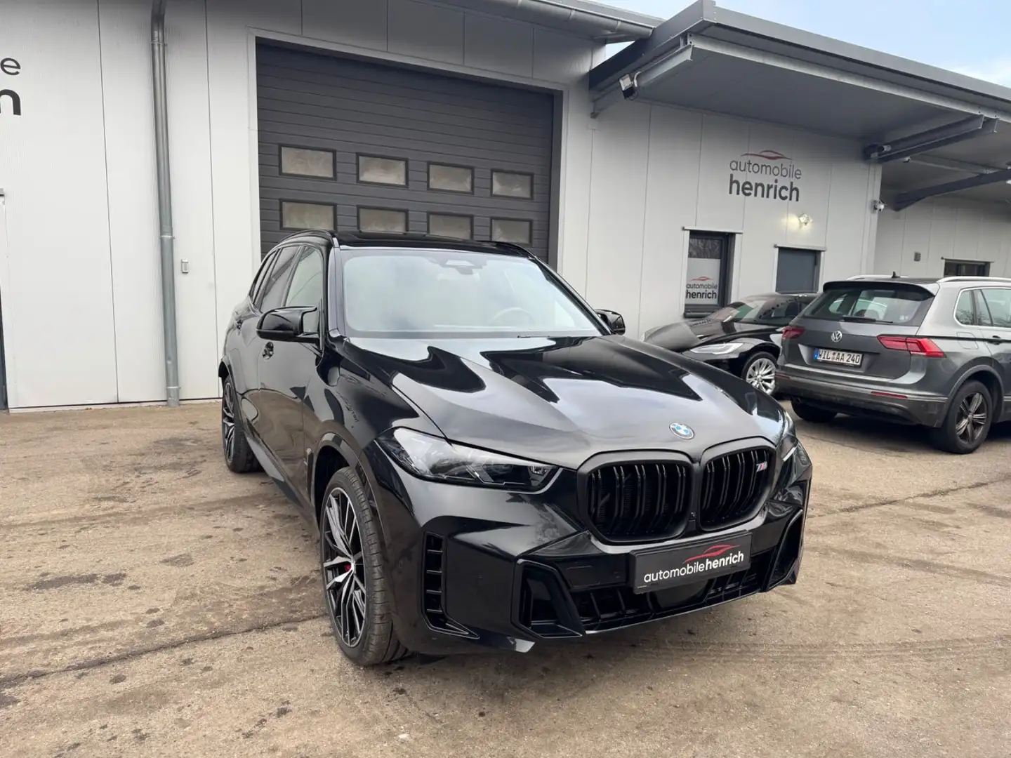 BMW X5 M60 i xDrive,B&W,Alcantara,Pano,AhkMassage,22 Schwarz - 1
