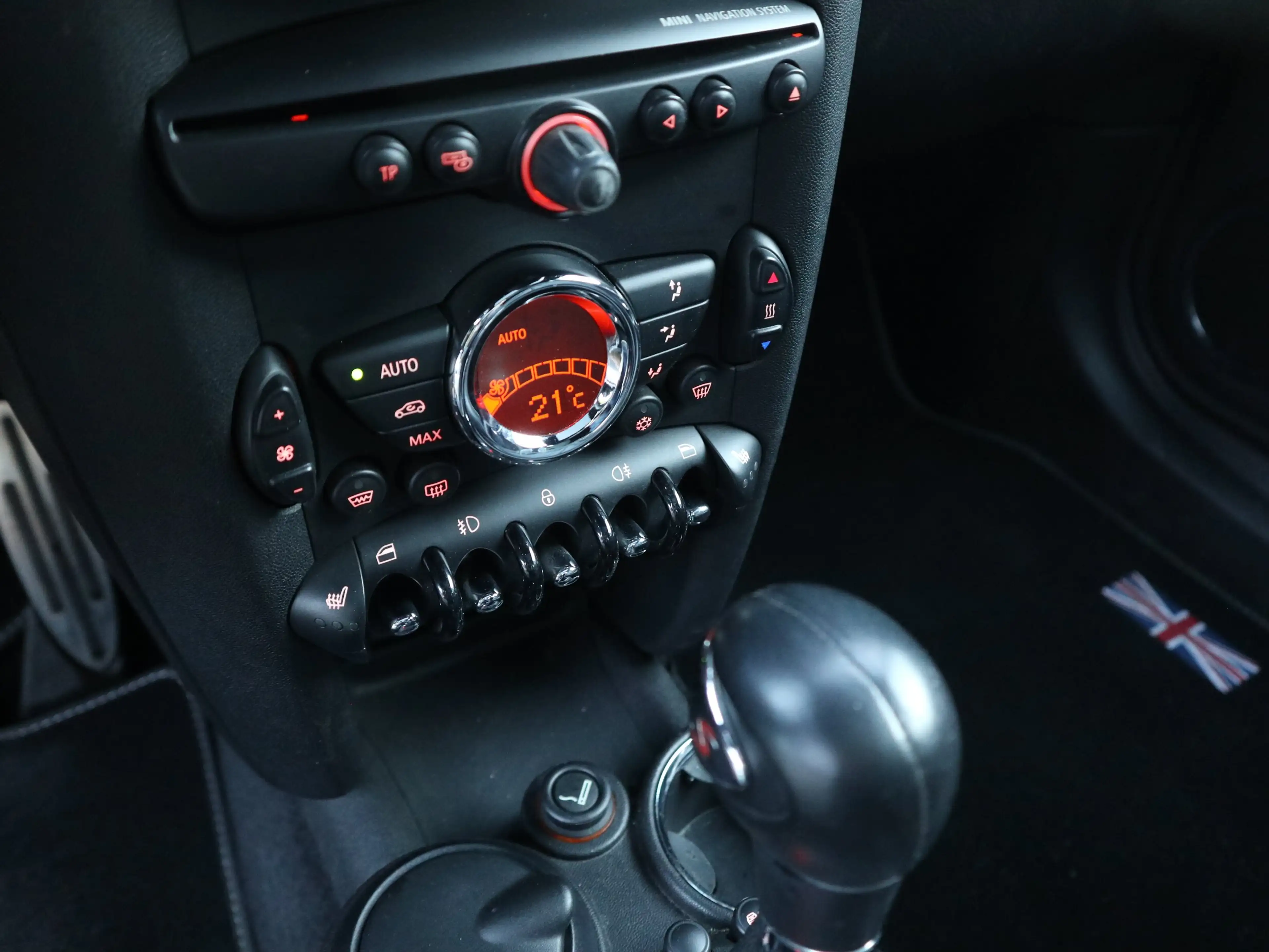MINI Cooper S Clubman Autom. Leder Pano Navi Keyless Harman Xenon — photo 14