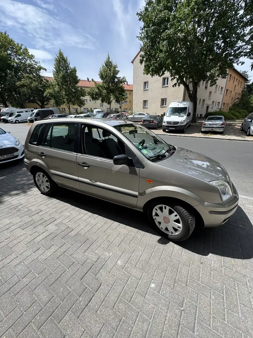 Ford Fusion 1.4 Ambiente - 1