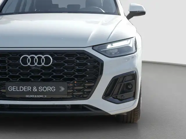 Audi Q5 view 13