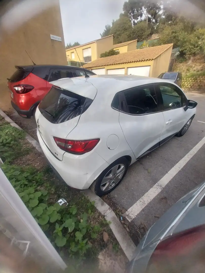 Renault Clio IV dCi 75 eco2 Intens - 2