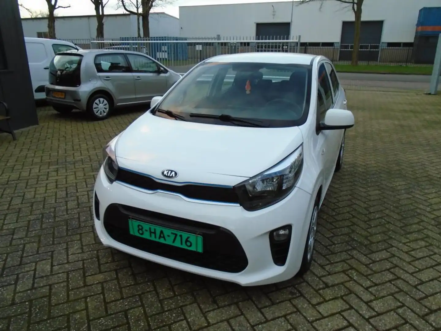 Kia Picanto 1.0 CVVT ComfortLine Wit - 2