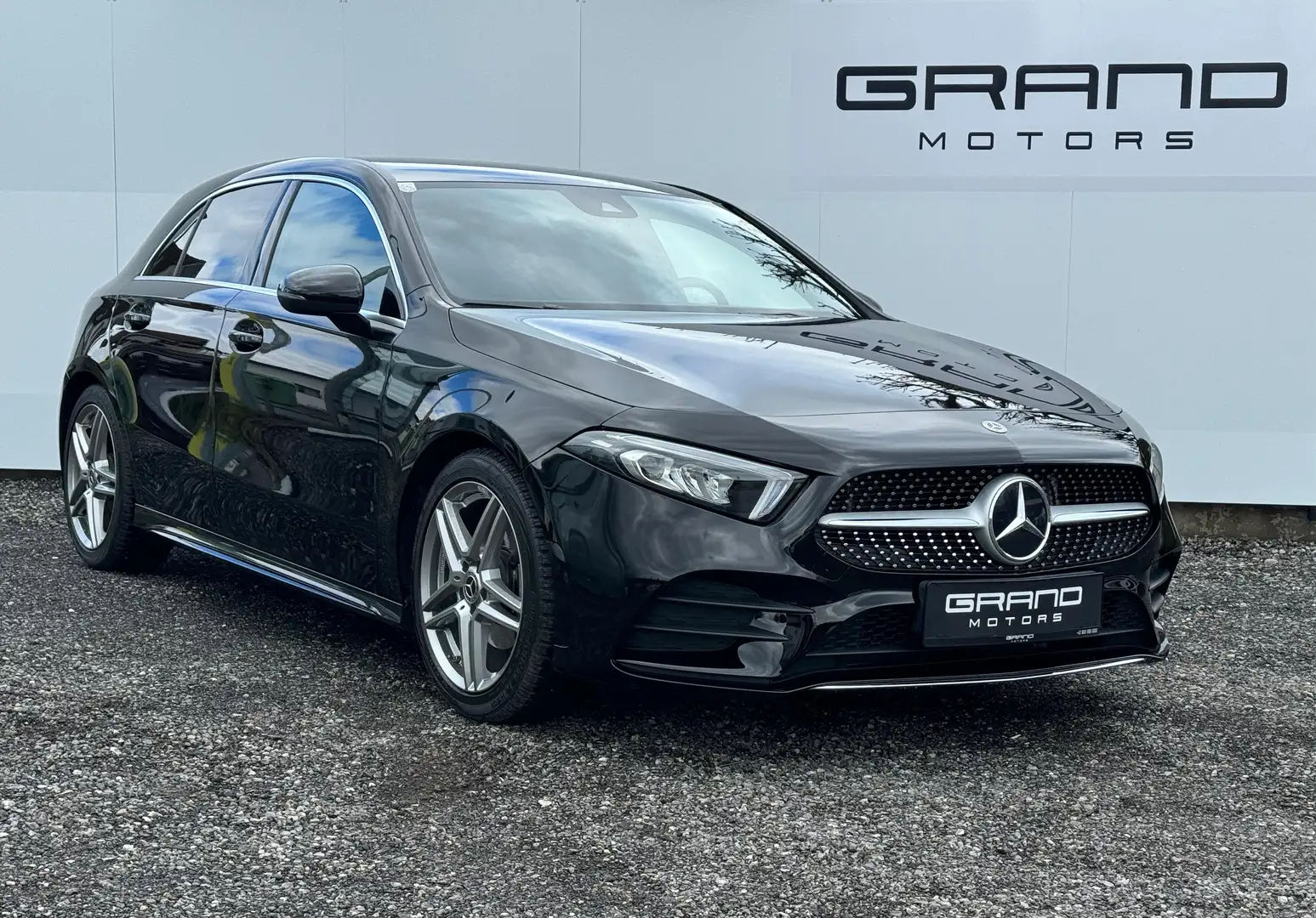 Mercedes-Benz A 180 *AUT.*AMG-LINE*SPUR* Zwart - 1