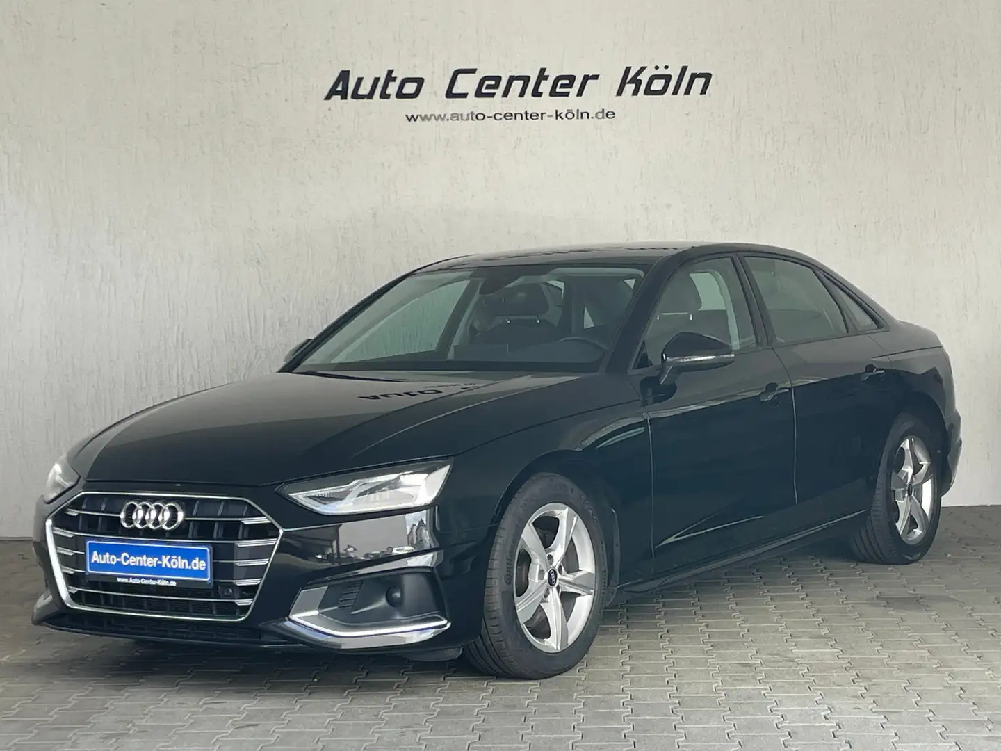 Audi A4 35 TDI advanced Schwarz - 1