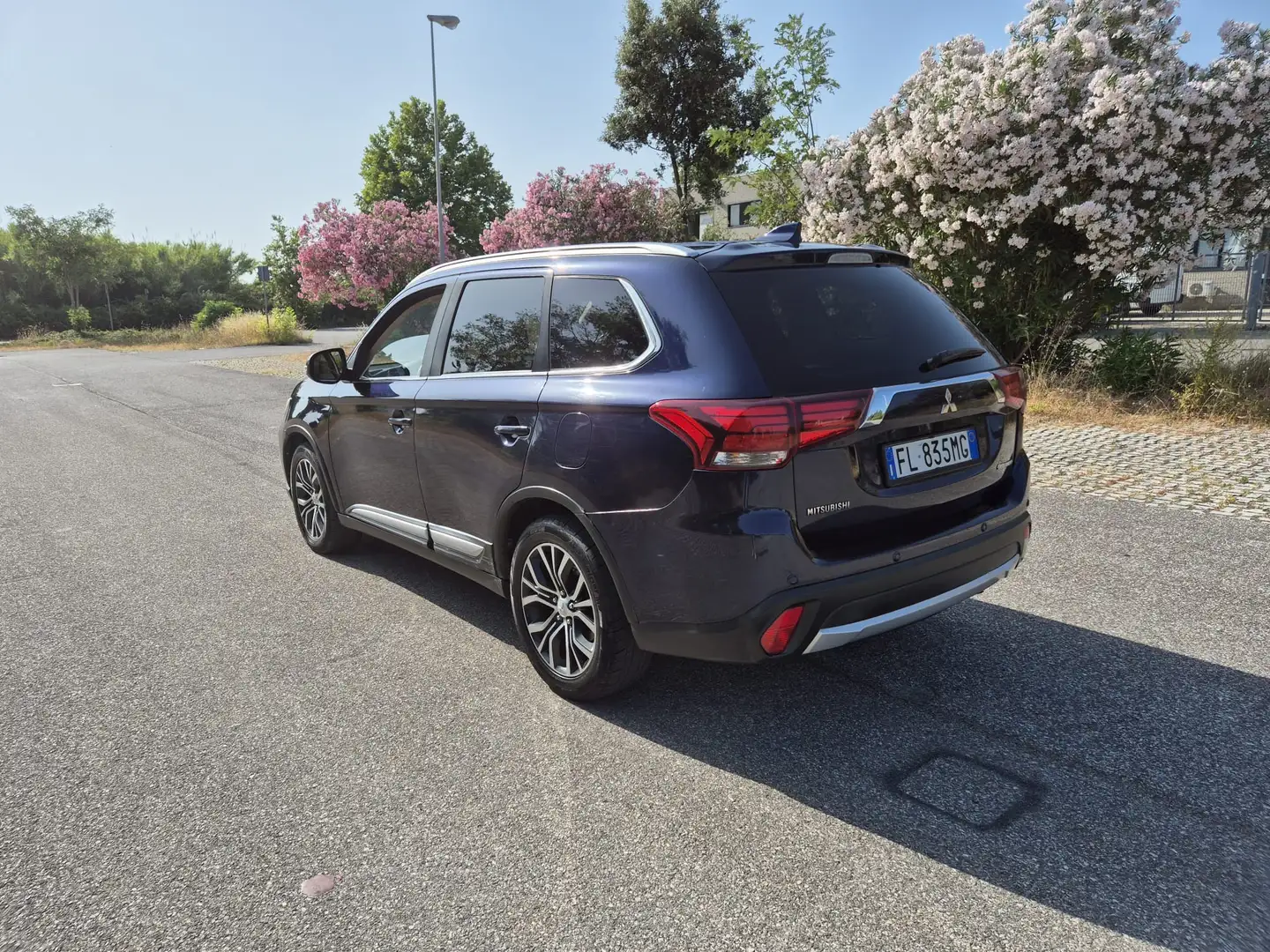 Mitsubishi Outlander 2.2 Instyle Plus Sda awd 7p.ti auto my17 - 1