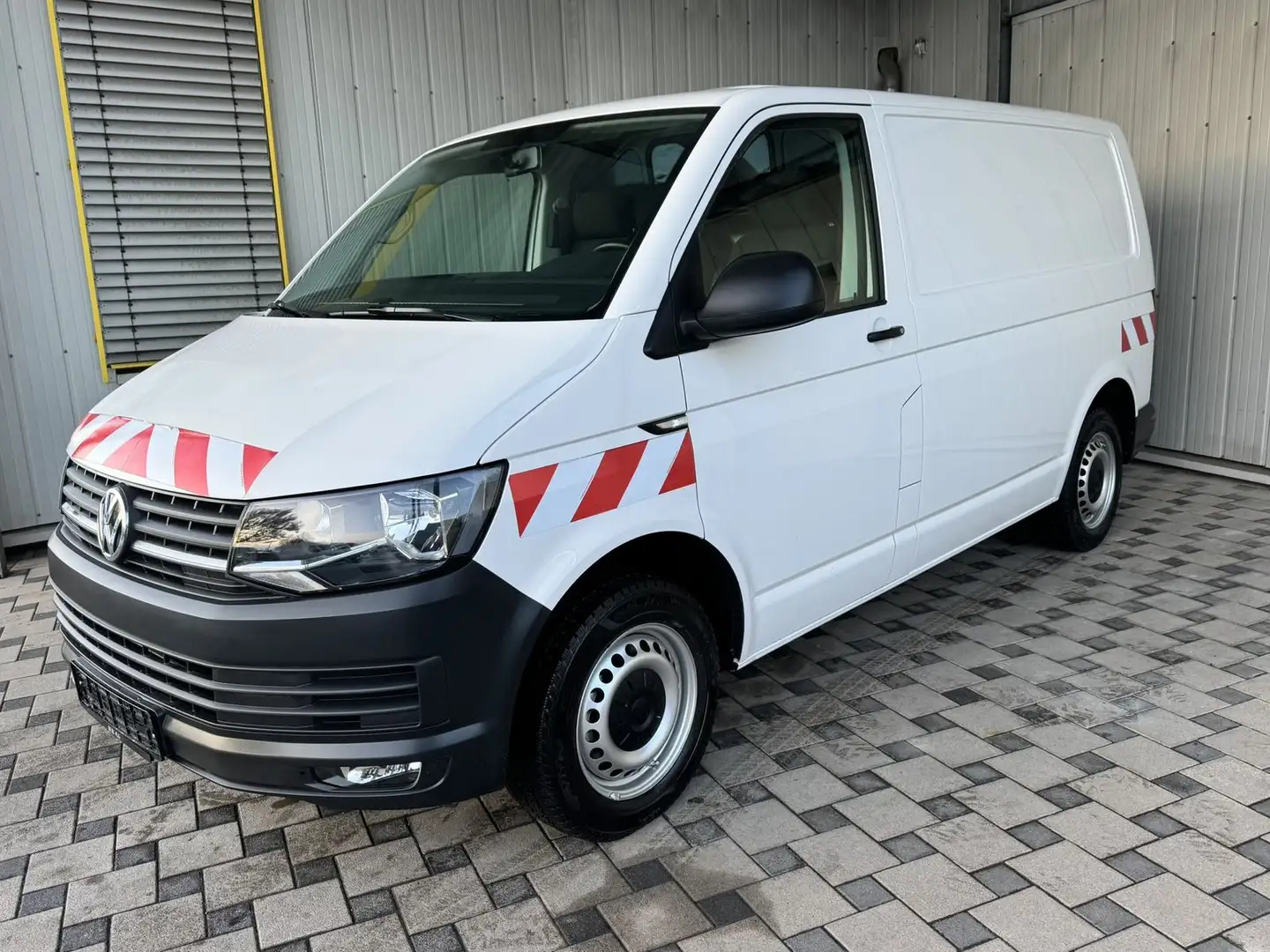 Volkswagen T6 Transporter Kasten TDI DSG Werkstatt*3,2T Weiß - 2