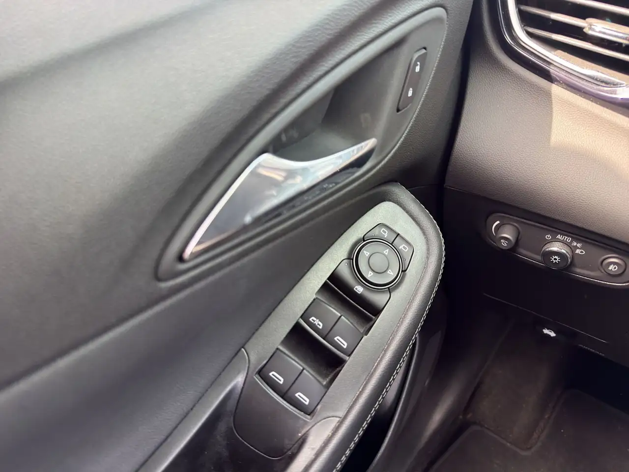 Buick Encore снимка Buick Encore
