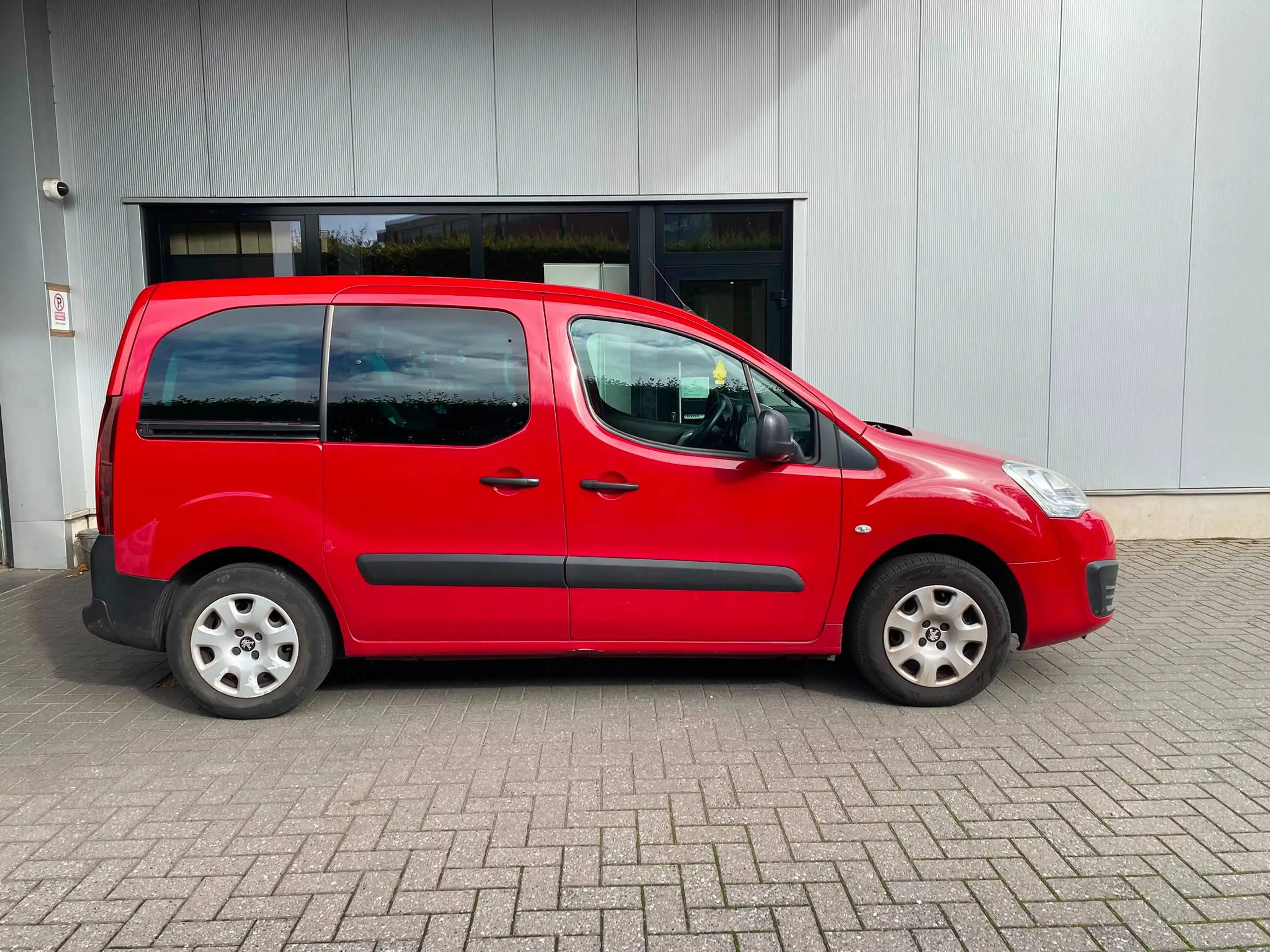 Peugeot Partner Partner 1.2 PureTech Active S — photo 4