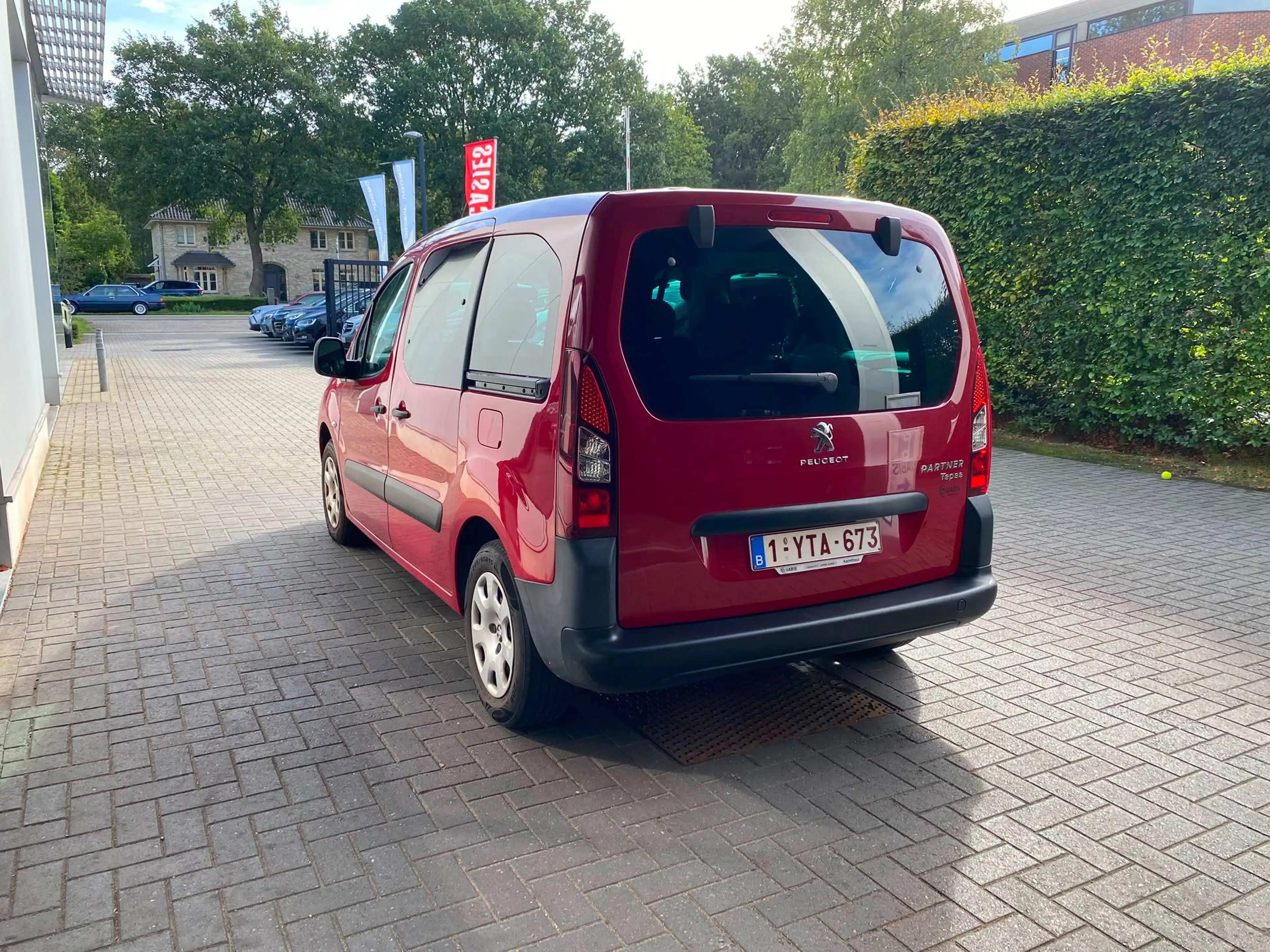 Peugeot Partner Partner 1.2 PureTech Active S — photo 9
